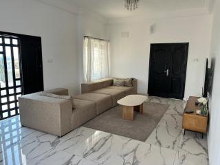 Modern apartment with large terrace & lake view - 0