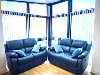 ParkCentral Birmingham City Centre - near Chinatown - private gated free parking - 1