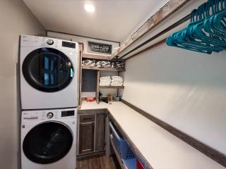 Bison Ridge Resort Cabin #1 - 2