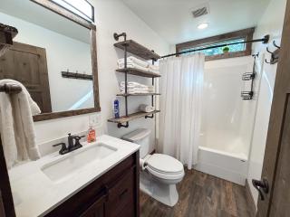 Bison Ridge Resort Cabin #1 - 1