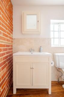 Charming Georgian flint cottage - 1