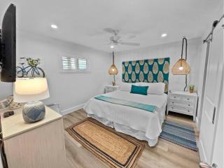 Endless Waves 208 l Beachfront l Stunning Beach Views l Bike to Seaside - 3