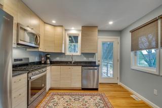 2BR DOG-Friendly Apt in 2-Fam Home - Comfy Retreat - 2