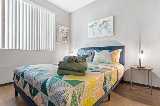 Luxurious 2Bed 2Bath Retreat in Prestigious Irvine - 7