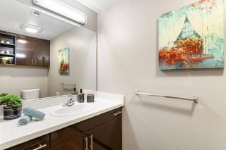 Luxurious 2Bed 2Bath Retreat in Prestigious Irvine - 1