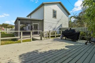 Home with Large Deck & Privacy Fenced in Backyard - 9