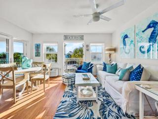 Golden on 30A l Gulf Views l Pool & hot tub l Tennis l Walk to Shops and Restaurants - 9