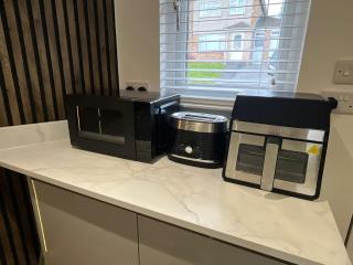 The Snug in Whitchurch with Hot Tub - 8