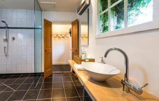 Woodside Bed and Breakfast - 5