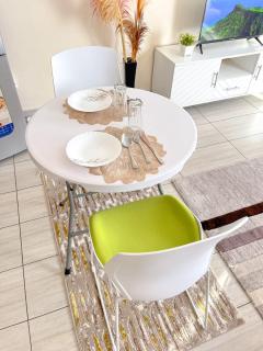 Executive 1 bedroom unit with rooftop pool - 4