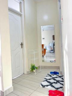 Executive 1 bedroom unit with rooftop pool - 1