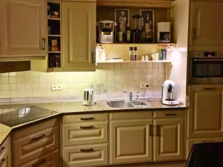 Elnucs Ferienhaus Pirucha - Platz & Ruhe für 10 - 4