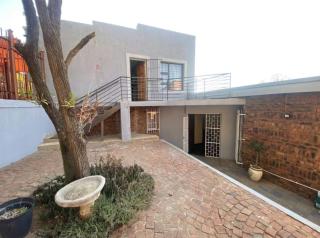 Mbobo Legacy Residence - 4
