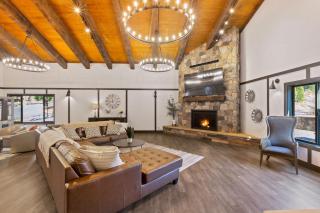 Yosemite Lakes Bunkhouse Cabin 27 - 6