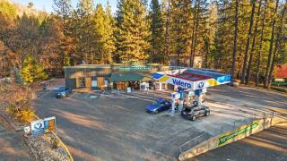 Yosemite Lakes Bunkhouse Cabin 27 - 5