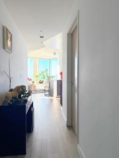 Koreatown Luxury Penthouse - 7