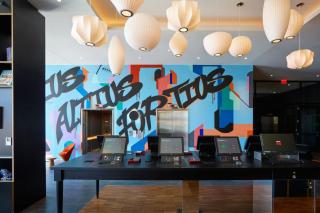 citizenM Boston North Station - 3