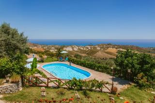 Calàmi - Villa Romeo - Private Apartments with Pool, Seaview & Olive Grove - 9