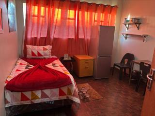 George M Properties Inn - 2