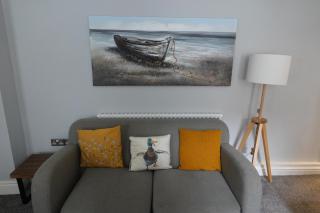 Victorian Suites Apartment - 6