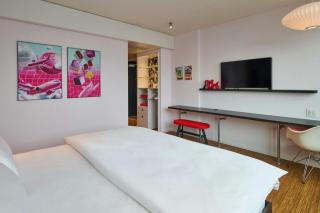 citizenM Miami South Beach - 4