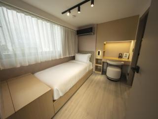 Spacious 2-bedroom with terrace and lounge - 1