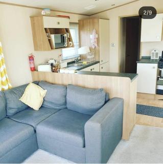 Caravan 18 on Tattershall lakes - Tattershall - 1