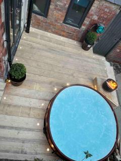 The Connaught Suite - Inc Private Hot Tub - 7