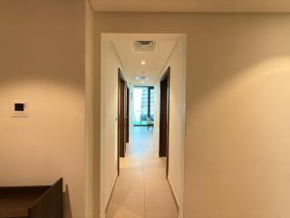 AMAKIN Burj Vista Tower 1 - 2