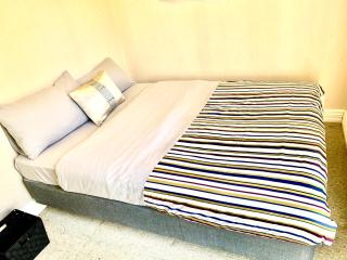 Boxed Bliss on Fox - 7