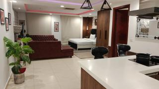 The Perfect Blend of Price and Comfort in GCM laxor Stay in Prime location - 1