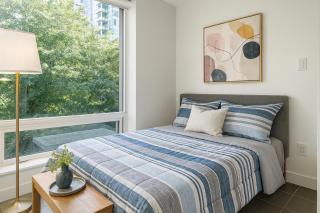 Spacious 3BR Suite in Heart of Yaletown - 4