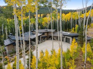 All Inn at The Colony - 9