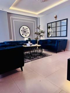 Blackden Apartments - 6