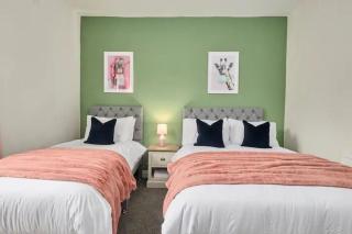 The Bluebird B&B II - 3