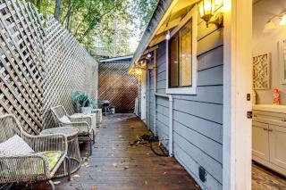 Russian River Retreat! Woodsy Guerneville Bungalow - 8