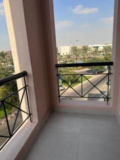 Comfy & Luxurious 3BR Apartment in REHAB CITY - 1