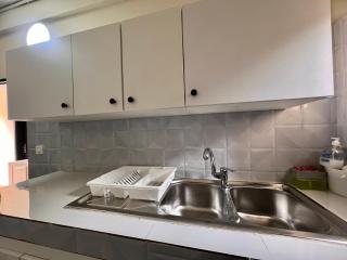 chambre moderne ventilé avec douche partagé a yoff virage N4 - 6