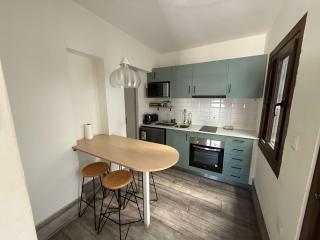 Style and Comfort in Providencia Ideal for 2 - 9