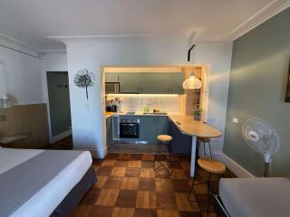 Bright & Modern studio Stay in Emilio Vaisse - 9