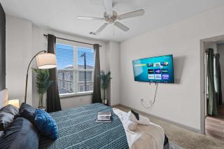 Upscale King 3BR Suite to Uptown Charlotte - 7