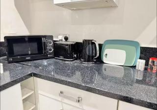 3 Bed Stay for Families, Groups And Contractors - 2