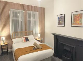 3 Bed Stay for Families, Groups And Contractors - 7