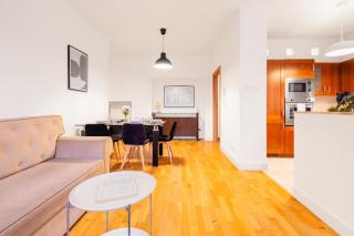 Quiet City Center Apartment - 2