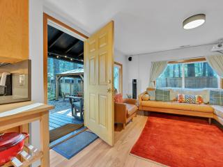 Little Chestnut Cabin - 7