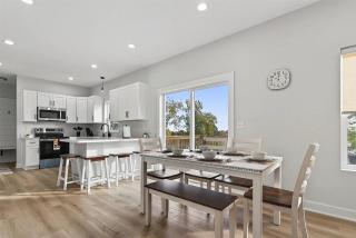 Modern Farmhouse Retreat in Urbandale - 9