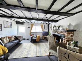Leaf Tree Cottage, close to Coast, Lakes and Fells - 5