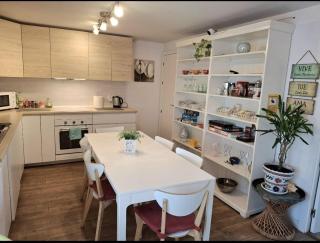 Roberta's Guest House - 8