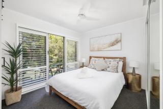 Ocean Breeze - Metres to Shoal Bay Beach - 7