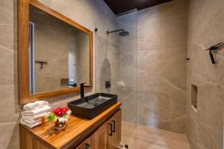 HR2 Oceanview Design Luxury Villa - 3